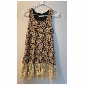 Rancho Estancia small vintage vibe lace dress